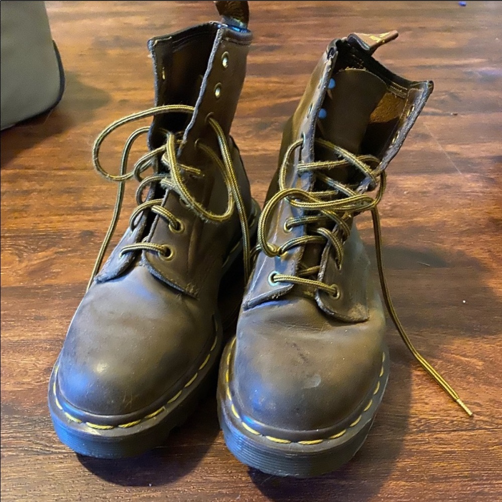Doc Marten 8-hole boot